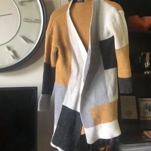 Colorblock open sweater with pockets